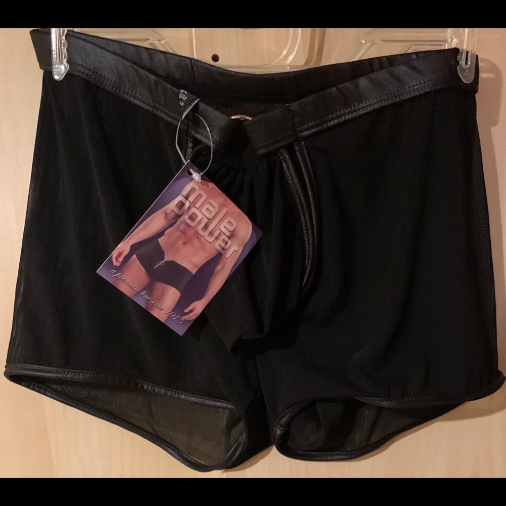 Male boxers and (male power short size is)